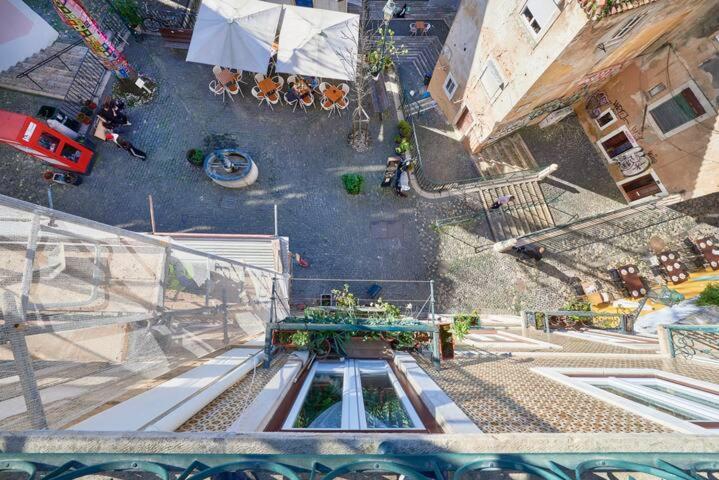 Central & Calm With Great View Lisbon Exterior photo